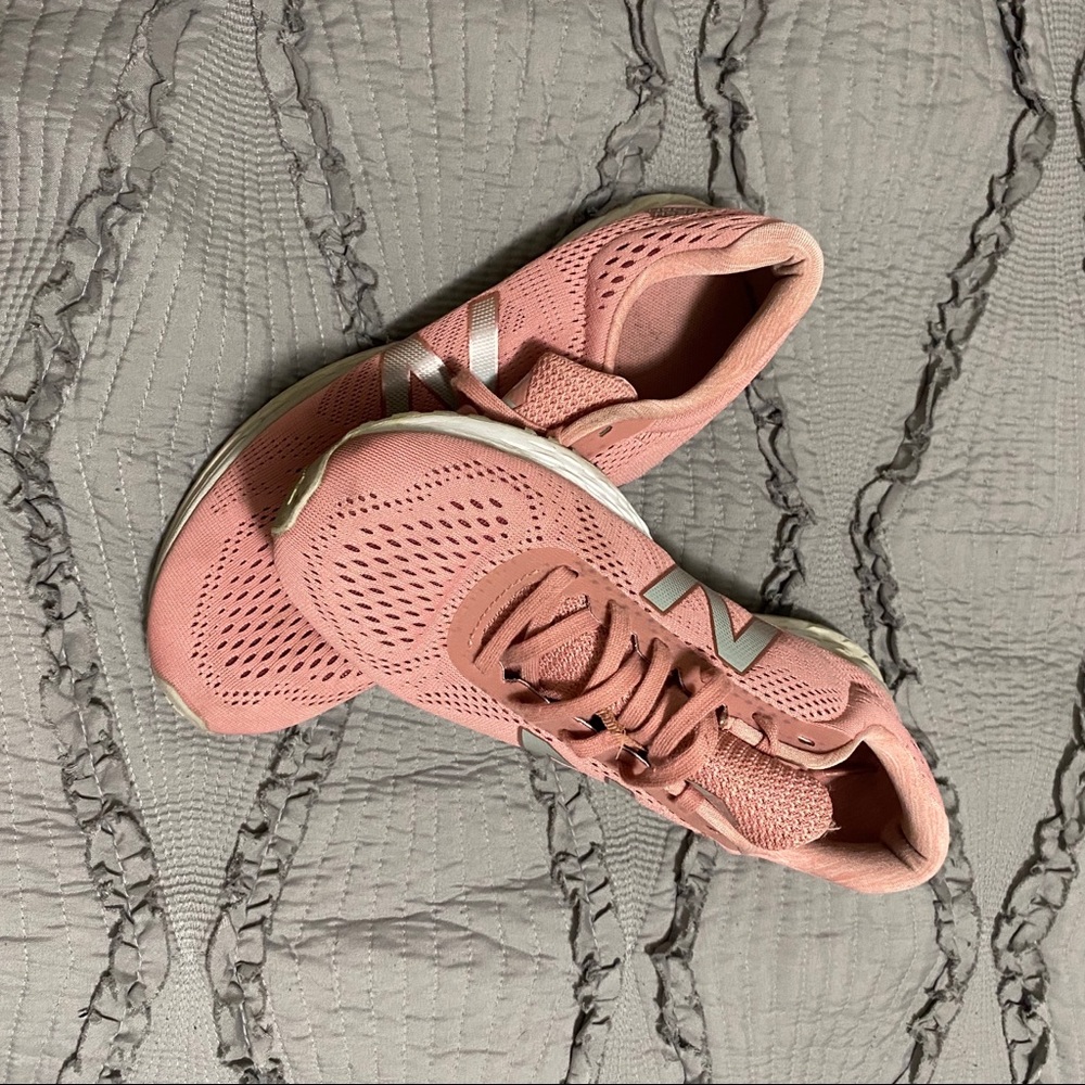 pink tennis shoes
